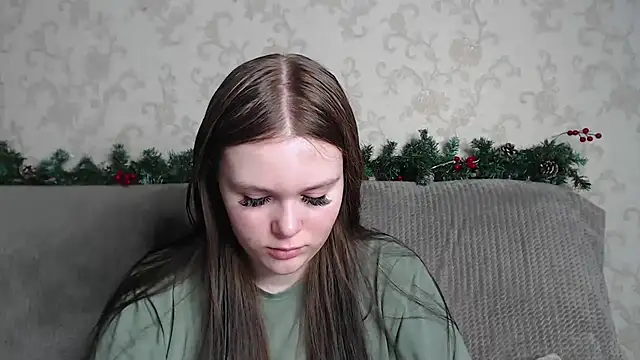 Snapshot of Musegirl chatting on February 22, 1:18 am Musegirl online show from February 22, 1:18 am