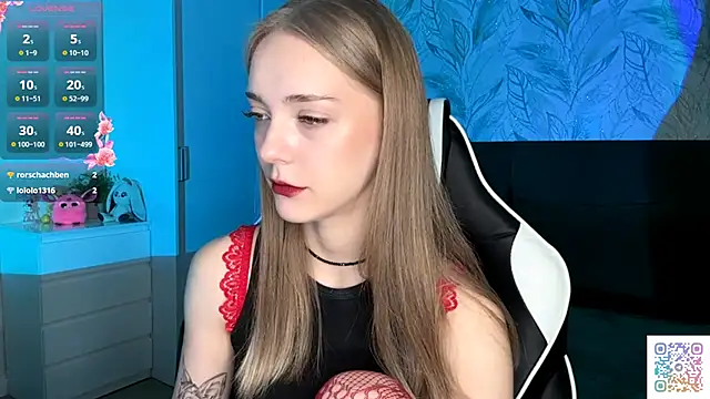 Snapshot of EvaPeace chatting on November 20, 6:18 pm EvaPeace online show from November 20, 6:18 pm