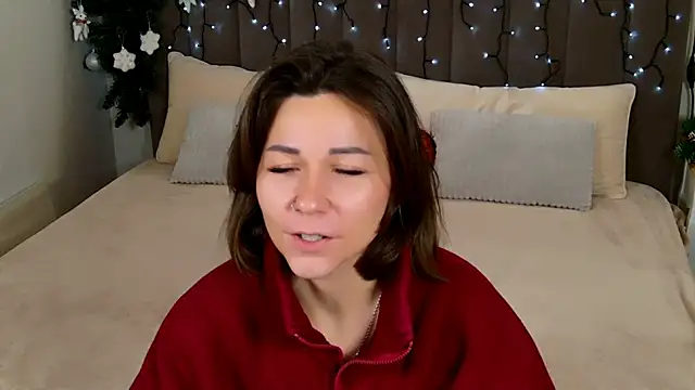 EdenSolis online show from December 19, 9:05 am