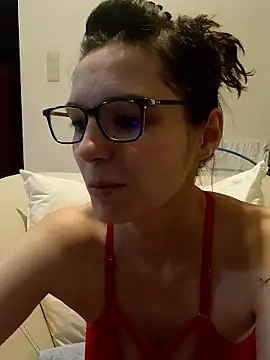 labellerose online show from January 13, 6:02 pm