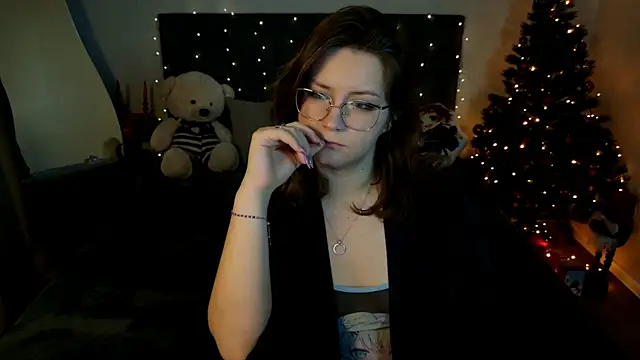 Snapshot of Briarx chatting on December 22, 10:18 pm Briarx online show from December 22, 10:18 pm