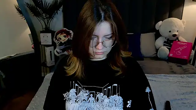 Snapshot of Briarx chatting on March 2, 2:36 am Briarx online show from March 2, 2:36 am