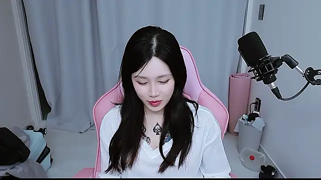 MISA 02 online show from January 14, 2:23 pm