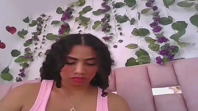 Snapshot of abby_moss_2 chatting on April 29, 5:30 pm abby moss 2 online show from April 29, 5:30 pm