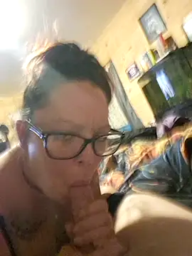 Snapshot of EdNEmSexyBlend chatting on October 26, 5:24 am EdNEmSexyBlend online show from October 26, 5:24 am
