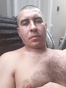 Snapshot of AronMode chatting on October 24, 3:30 pm AronMode online show from October 24, 3:30 pm