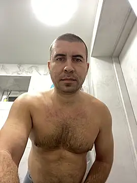 Snapshot of AronMode chatting on December 1, 5:07 pm AronMode online show from December 1, 5:07 pm