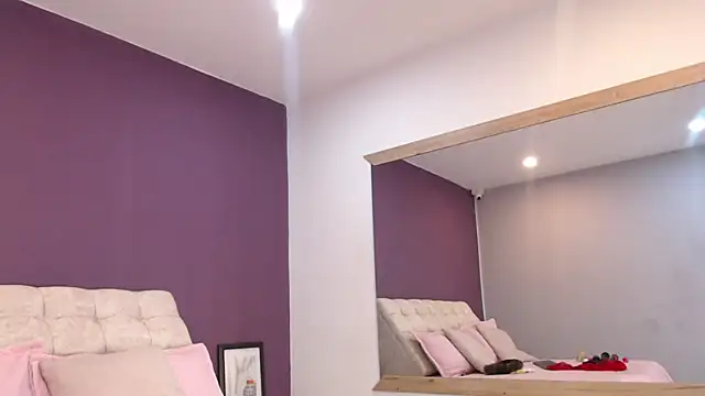 Snapshot of Valerii_Mariin chatting on November 24, 7:35 pm Valerii Mariin online show from November 24, 7:35 pm