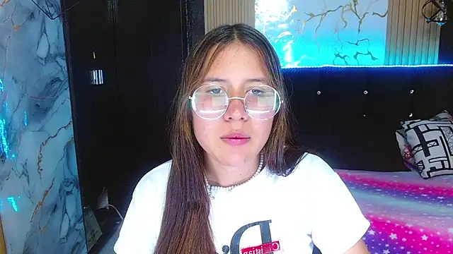 tinibunny online show from October 30, 8:31 pm