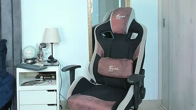 Ken mailik1 online show from November 6, 10:10 pm