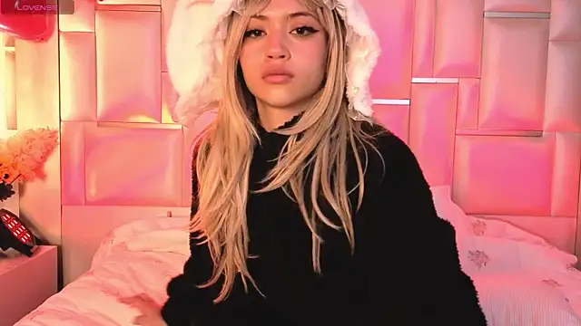 NameaRohouse online show from February 17, 5:48 am