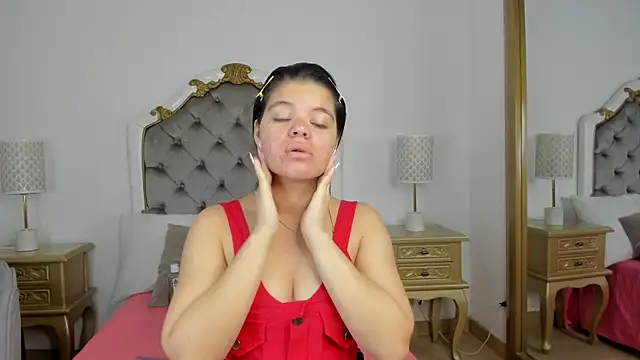 mary joseph online show from November 21, 7:45 pm