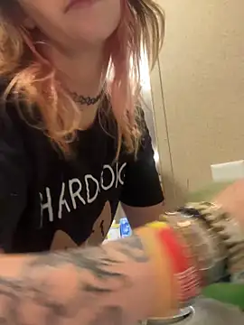 Mustbethemoney1234 online show from October 22, 6:13 am