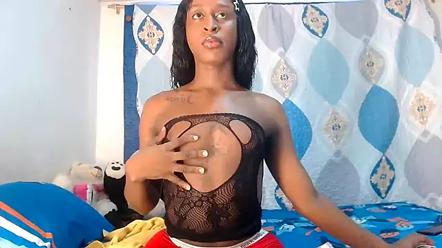 Snapshot of Lufe_Black chatting on May 18, 10:04 pm Lufe Black online show from May 18, 10:04 pm