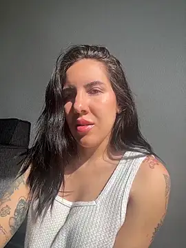 Lolathebaddie online show from April 6, 4:08 pm