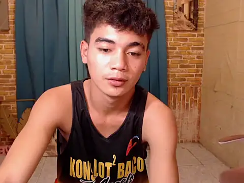 boy raphael online show from October 31, 7:20 am