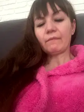 Butterfly8385 online show from January 11, 11:15 am