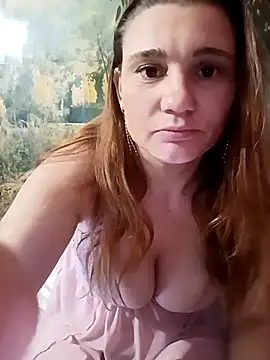 Snapshot of Oshine_BigBoobs chatting on October 19, 7:36 pm Oshine BigBoobs online show from October 19, 7:36 pm