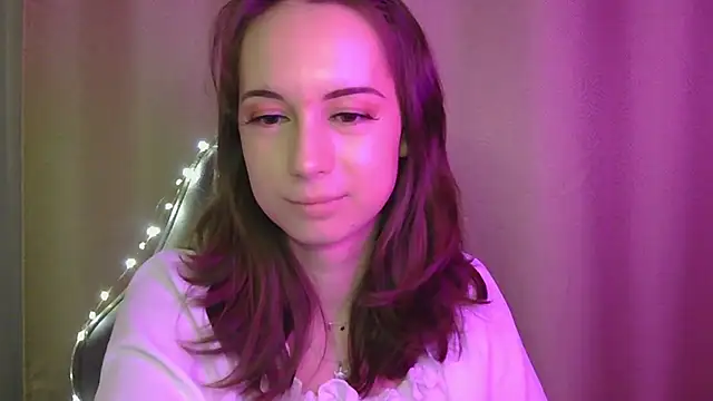 Snapshot of VeraLush chatting on November 15, 1:40 pm VeraLush online show from November 15, 1:40 pm