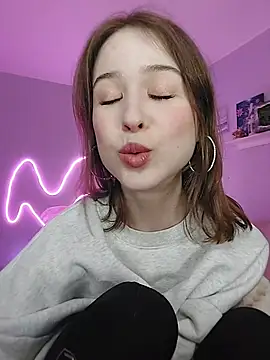 Snapshot of Stacey_Will chatting on May 4, 8:27 pm Stacey Will online show from May 4, 8:27 pm