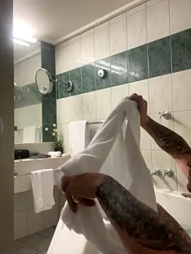 Snapshot of jayylizz69 chatting on October 23, 5:55 pm jayylizz69 online show from October 23, 5:55 pm