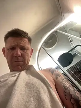 Snapshot of jayylizz69 chatting on November 12, 2:28 pm jayylizz69 online show from November 12, 2:28 pm