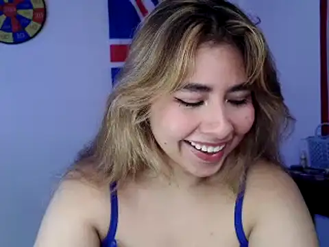 Snapshot of sofiazaf5 chatting on October 17, 2:08 pm sofiazaf5 online show from October 17, 2:08 pm