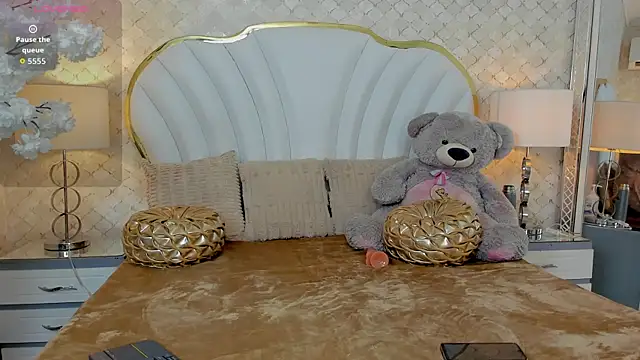 Alyssa tender online show from October 15, 5:51 am
