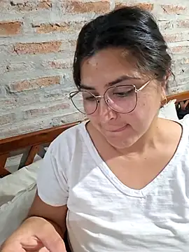 morenalatinaa online show from April 16, 2:34 am