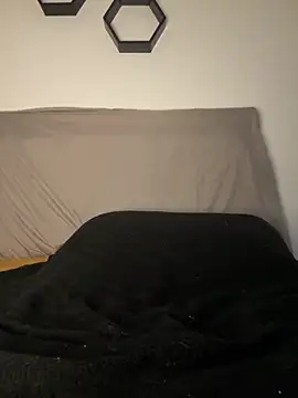 Milina123456 online show from April 20, 5:10 am