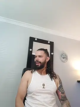 Snapshot of AlukardBig chatting on November 11, 2:28 pm AlukardBig online show from November 11, 2:28 pm