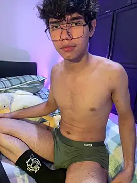 Snapshot of Im_Camii chatting on October 27, 6:23 pm Im Camii online show from October 27, 6:23 pm