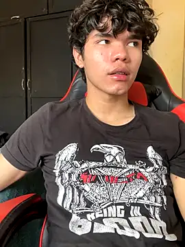 Snapshot of Im_Camii chatting on November 19, 5:02 pm Im Camii online show from November 19, 5:02 pm