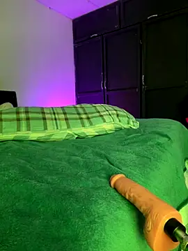 Snapshot of Im_Camii chatting on December 1, 8:25 pm Im Camii online show from December 1, 8:25 pm