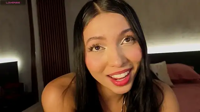 Snapshot of danna_peters chatting on May 3, 12:00 pm danna peters online show from May 3, 12:00 pm