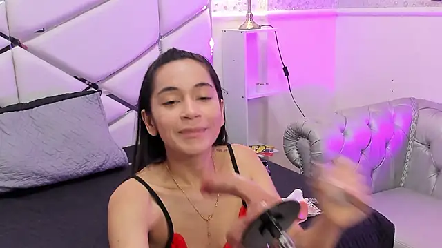 GabbiePrice online show from July 19, 12:03 am