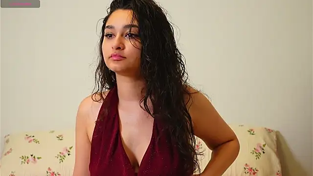 KiraAvery11 online show from May 31, 1:36 am