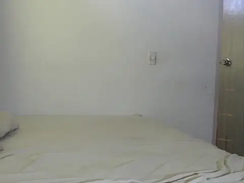 Snapshot of TinyStarz chatting on November 18, 9:30 pm TinyStarz online show from November 18, 9:30 pm