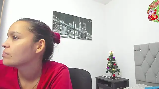 Sofi And Santy online show from January 6, 12:47 am