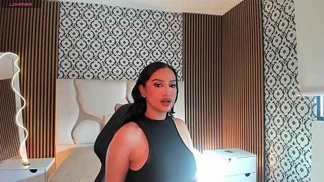 BEELLA TAY1 online show from April 10, 12:32 pm