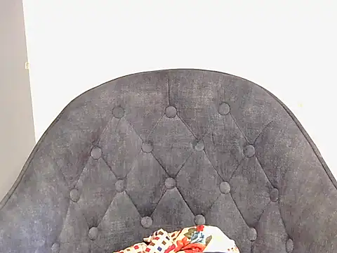 Snapshot of hii_tanisha chatting on November 25, 8:25 am hii tanisha online show from November 25, 8:25 am