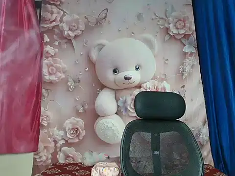 Snapshot of hii_tanisha chatting on May 14, 4:52 am hii tanisha online show from May 14, 4:52 am