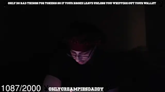 Snapshot of onlycreampiesdaddy chatting on May 19, 5:03 am onlycreampiesdaddy online show from May 19, 5:03 am