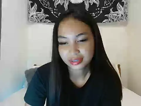 ItsXxxcole3 online show from June 7, 4:44 pm