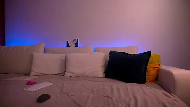  infinitespring  online show from November 10, 8:13 am