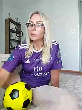 ElenabonyX online show from June 20, 3:04 pm