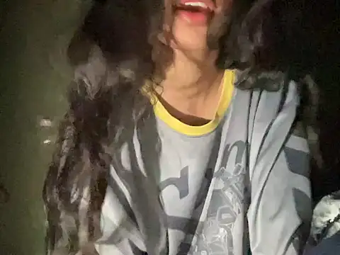 Snapshot of youngriri2 chatting on November 15, 6:48 pm youngriri2 online show from November 15, 6:48 pm