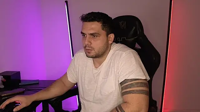 Danielbateson online show from January 11, 1:05 pm