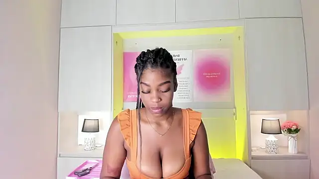 MaraBaker online show from January 7, 11:45 am