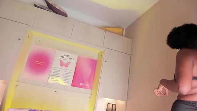 MaraBaker online show from February 24, 12:03 pm